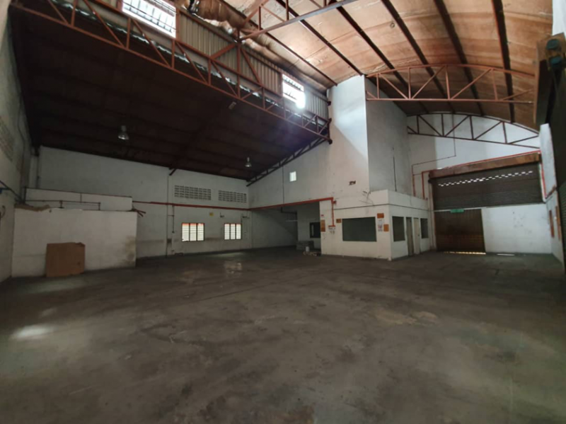 SENAI FOR RENT @ SINGLE STOREY DETACHED FACTORY