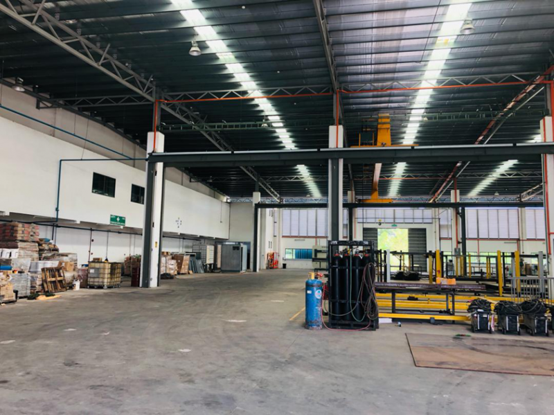 KULAI FOR RENT @ SINGLE STOREY DETACHED FACTORY C/W MEZZ. FLOOR